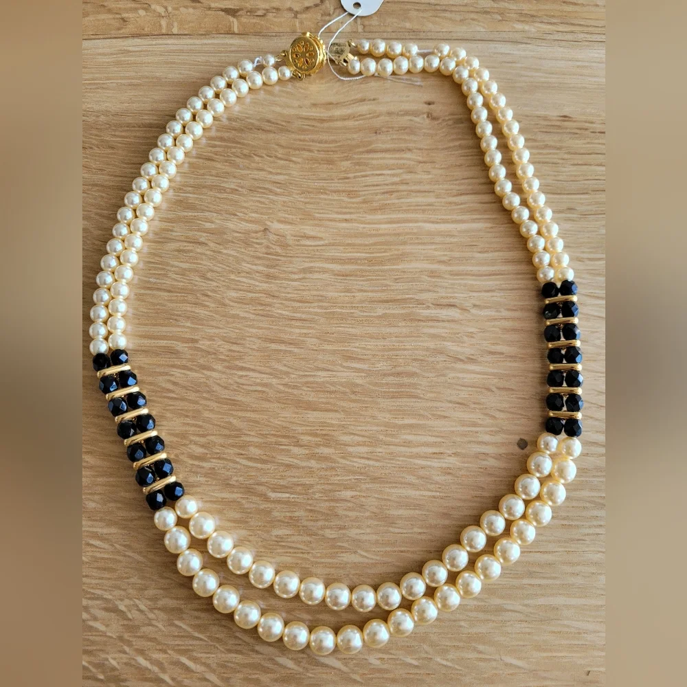 Double Strand Faux Pearl Necklace – Black & Gold – Elegant Statement Piece - Picture 4 of 6